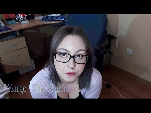 ❤️ Ragazza sexy con gli occhiali succhia il dildo profondamente sulla macchina fotografica ☑ Solo pornoal it.https-tubsexer.ru ❌